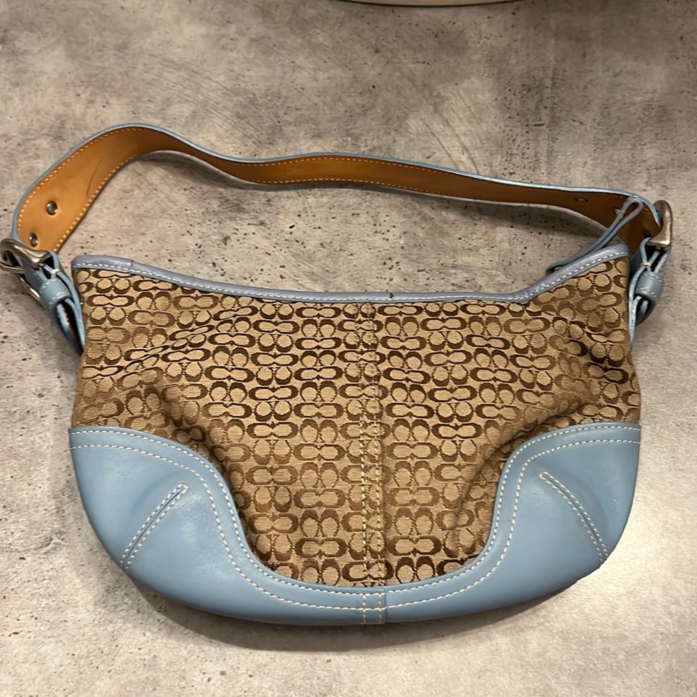 Coach Baby blue tan shoulder leather bag